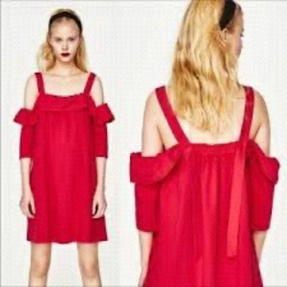 ⭐️ZARA Cold Shoulder Dress⭐️